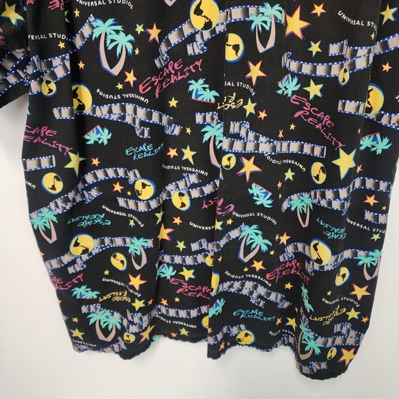 Vintage Men's XXL Universal Studio Black Graphic Button Up Shirt Short Sleeve - Picture 7 of 7